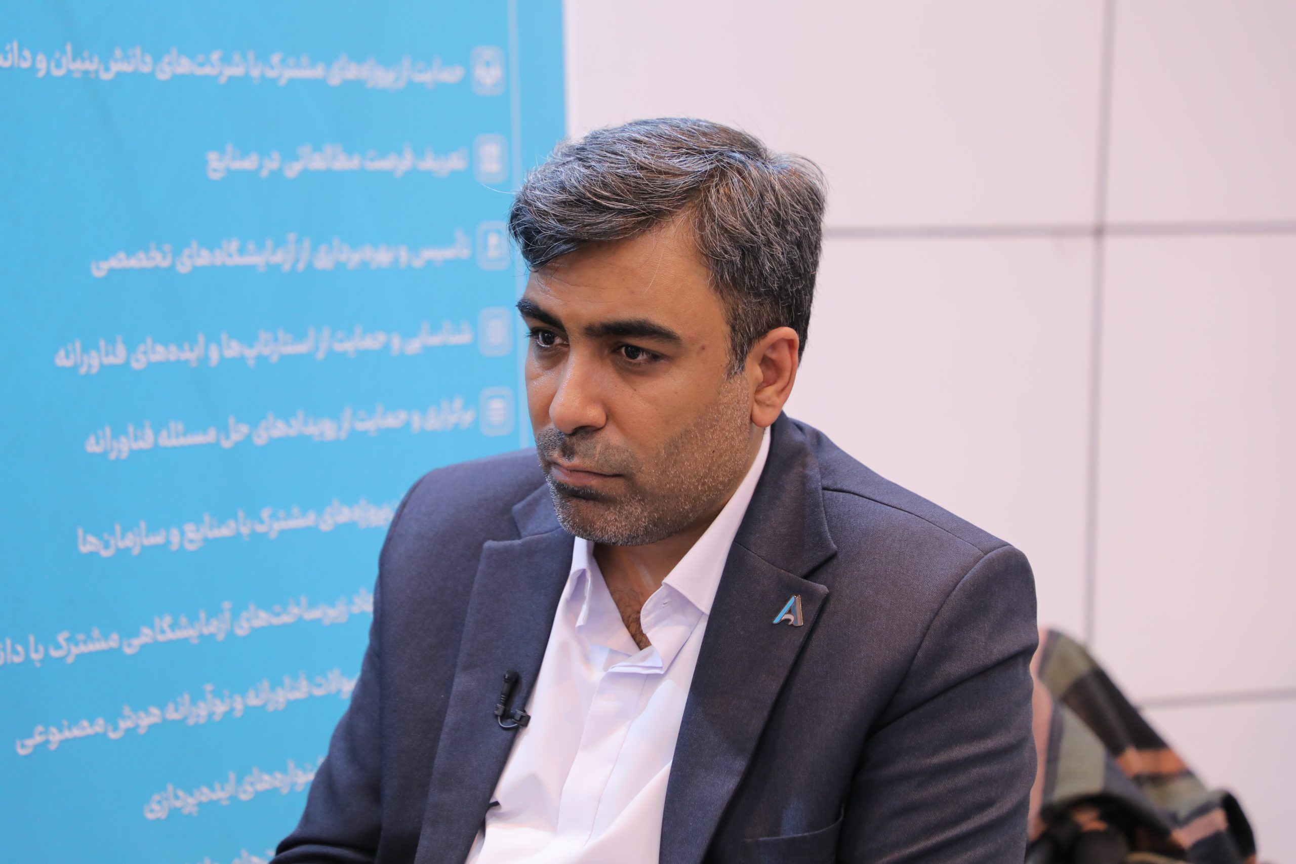 دکتر علی اکبری